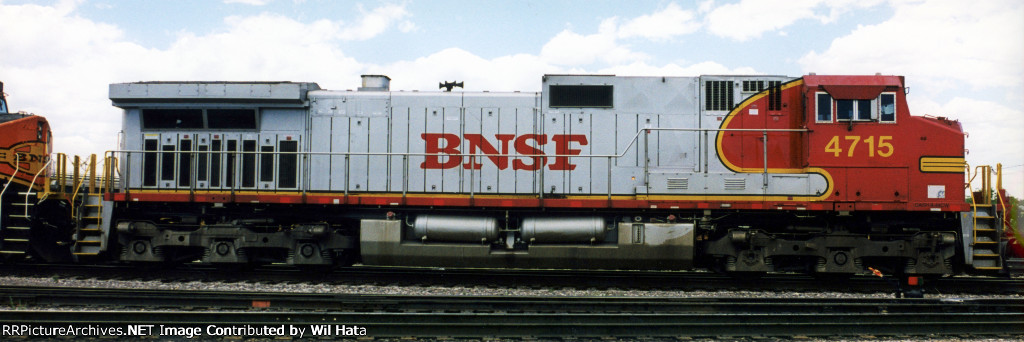 BNSF C44-9W 4715